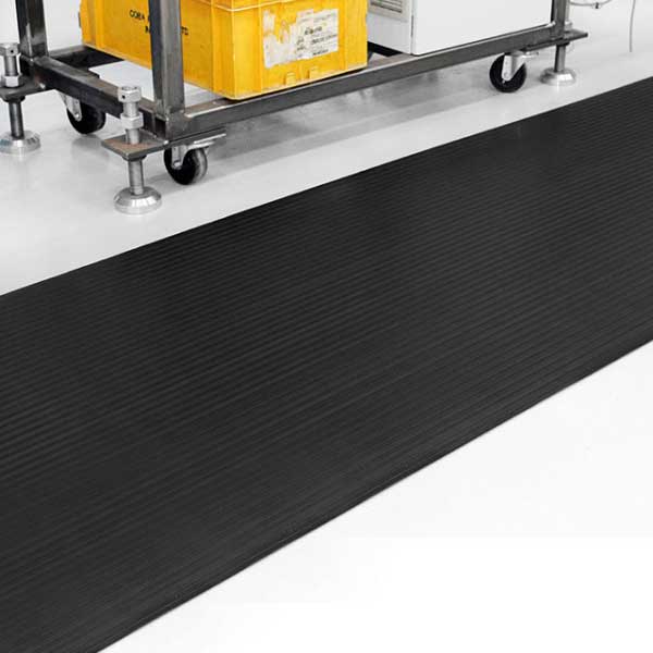 Ribbed Surface Rubber Runner Mat For Floors & Workbenches
