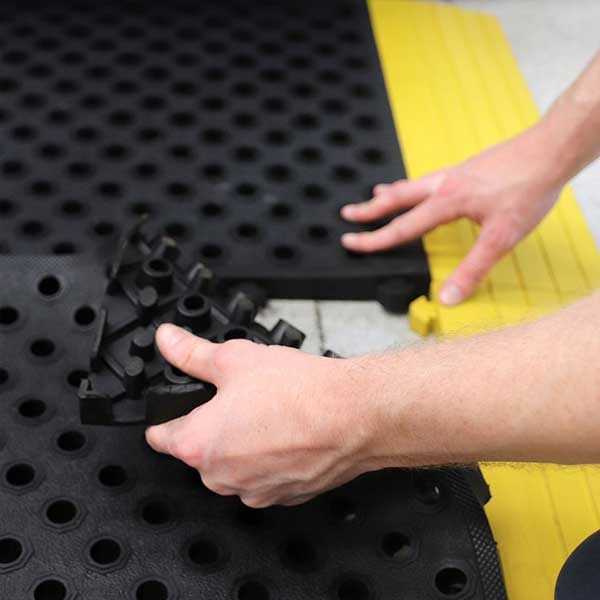 Durable Anti-Fatigue Interlocking Mat Tile with Accessories