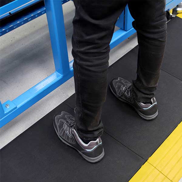 Durable Anti-Fatigue Interlocking Mat Tile with Accessories